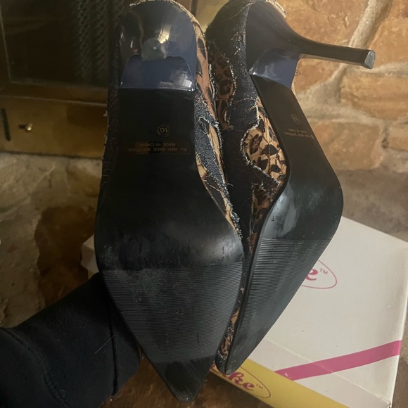 Denim Heels Leopard - Picture 5 of 5